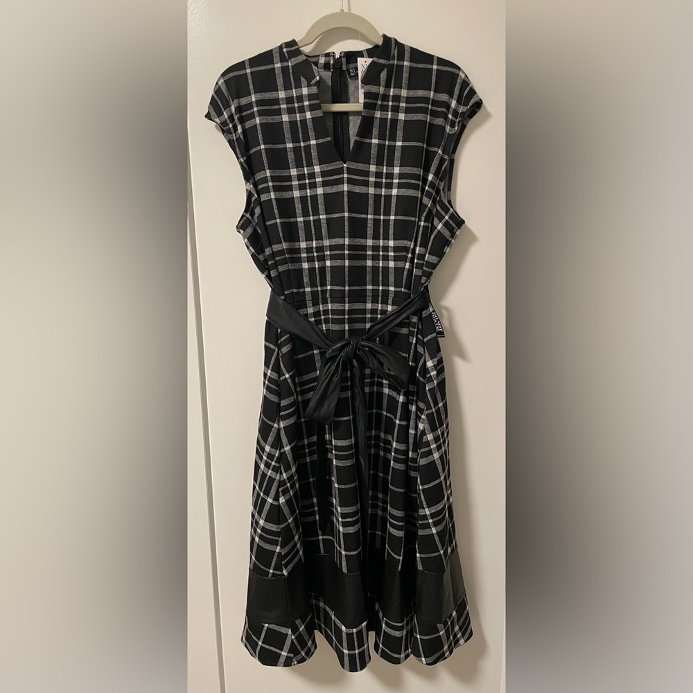 NWT New York & Company Black and White Plaid Tie Waist Dress, Size XXL